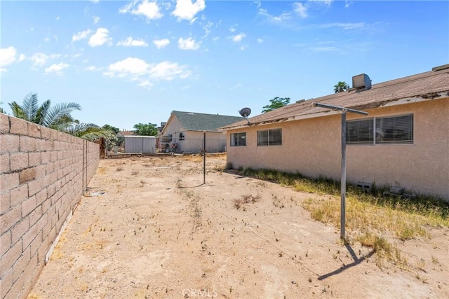 2017 Harvard Dr, Barstow, CA 92311 - view of yard