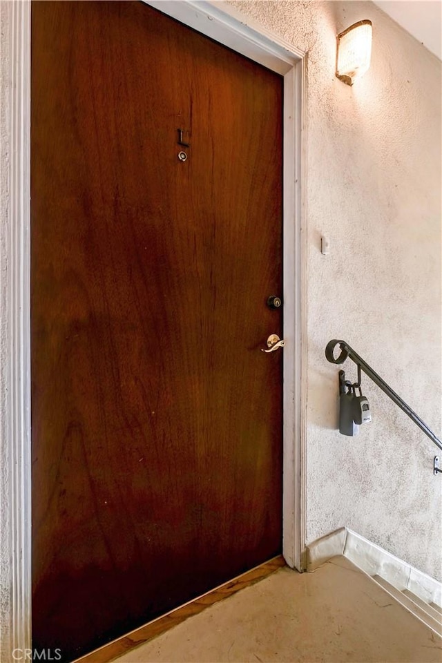 305 Raymondale Dr Unit L, South Pasadena, CA 91030 - property entrance
