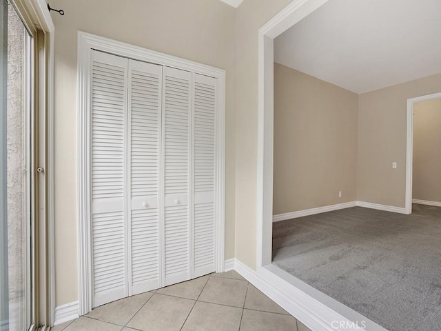 16879 Bluewater Ln Unit 25, Huntington Beach, CA 92649 - detailed view of baseboards and carpet floors