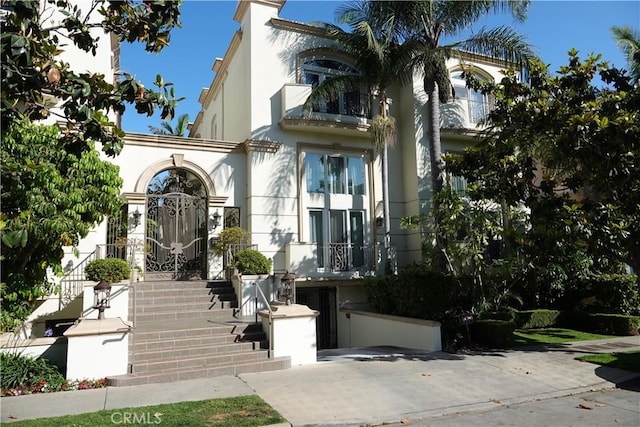 11974 Mayfield Ave Unit 1, Los Angeles, CA 90049 - photo 1