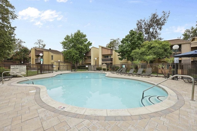 5938 Rancho Mission Rd Unit 133, San Diego, CA 92108 - community pool with a patio