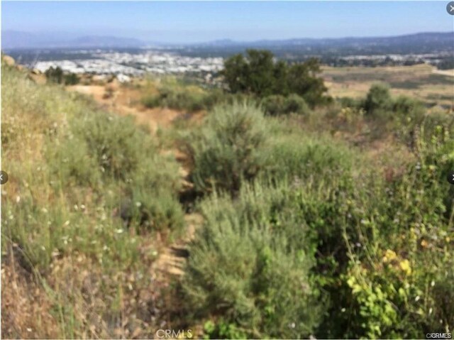 8 Thompson Ave, Chatsworth, CA 91311