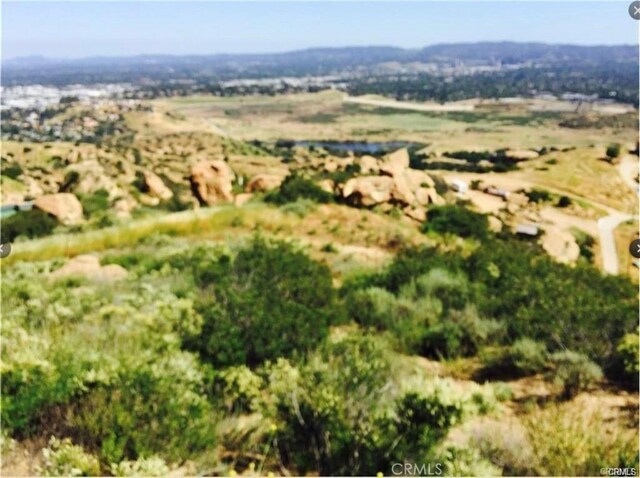 8 Thompson Ave, Chatsworth, CA 91311