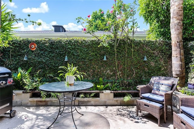 1045 S Orange Grove Blvd Unit 4, Pasadena, CA 91105 - view of patio / terrace