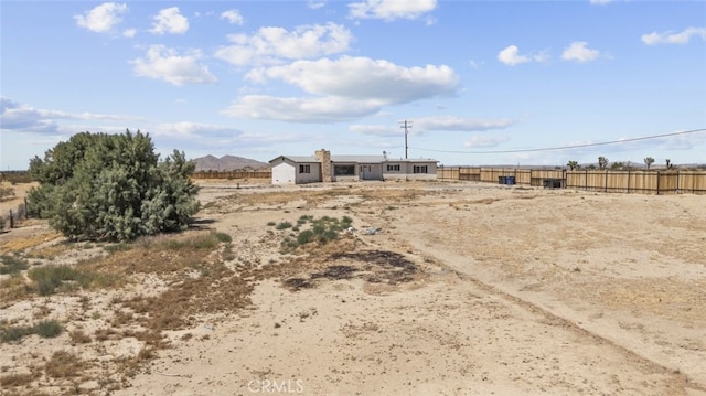 18531 E Palmdale Blvd, Palmdale, CA 93591 - view of yard with a mountain view