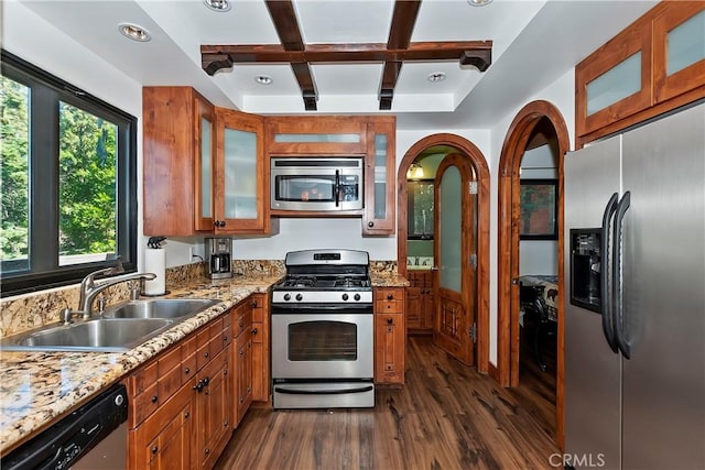 28545 Wabash Dr, Lake Arrowhead, CA 92352 - kitchen featuring appliances with stainless steel finishes, a sink, coffered ceiling, dark wood-style flooring, and brown cabinets