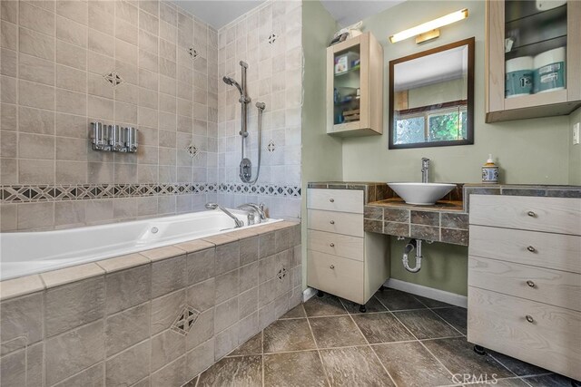 17508 Strathern St, Northridge, CA 91325 - full bathroom with a sink and tiled shower / bath combo