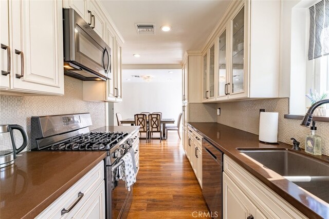 5805 Bucknell Ave, Valley Village, CA 91607 - photo 15