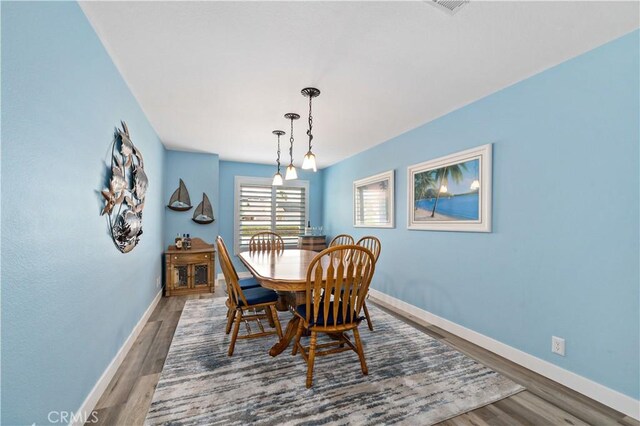 31141 Via Gilberto, Temecula, CA 92592 - dining area featuring wood finished floors and baseboards