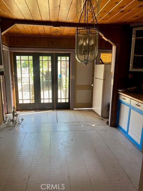 261 W 26th St, Merced, CA 95340 - photo 10