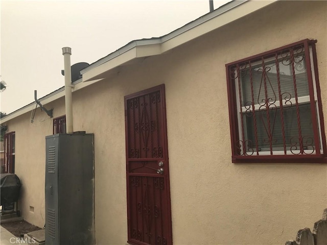 8106 San Miguel Ave, South Gate, CA 90280 - view of exterior entry featuring stucco siding