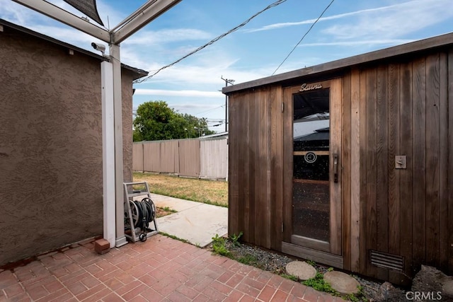 3618 Maine Ave, Long Beach, CA 90806 - view of patio / terrace