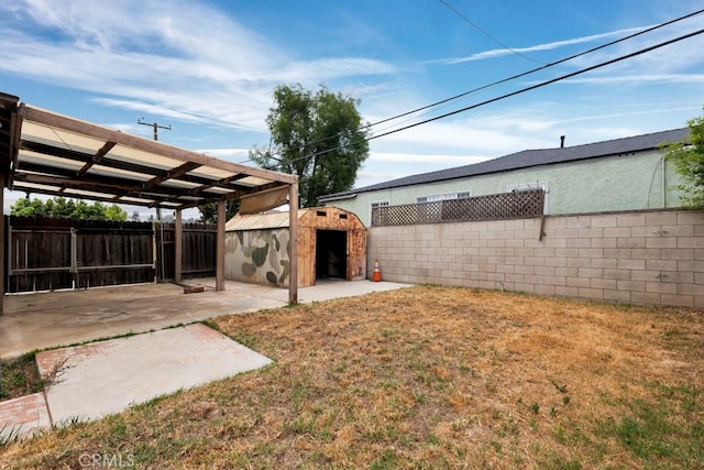 3618 Maine Ave, Long Beach, CA 90806 - view of yard with a patio area