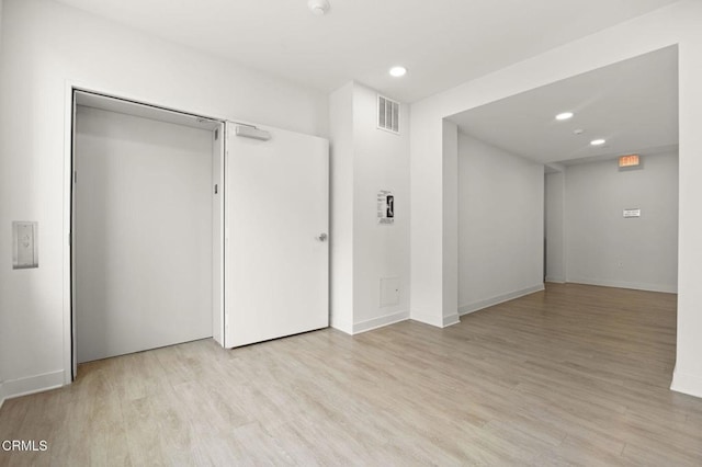 2850 Wagon Wheel Rd Unit 302, Oxnard, CA 93036 - spare room featuring light wood finished floors, recessed lighting, and baseboards