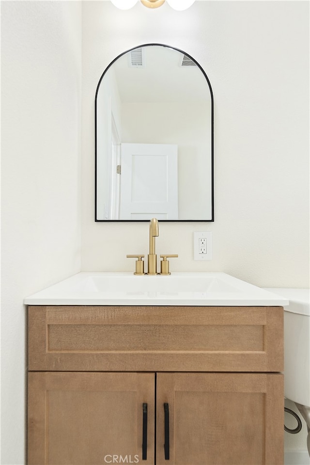 1027 E 10th St, Long Beach, CA 90813 - bathroom with vanity and toilet