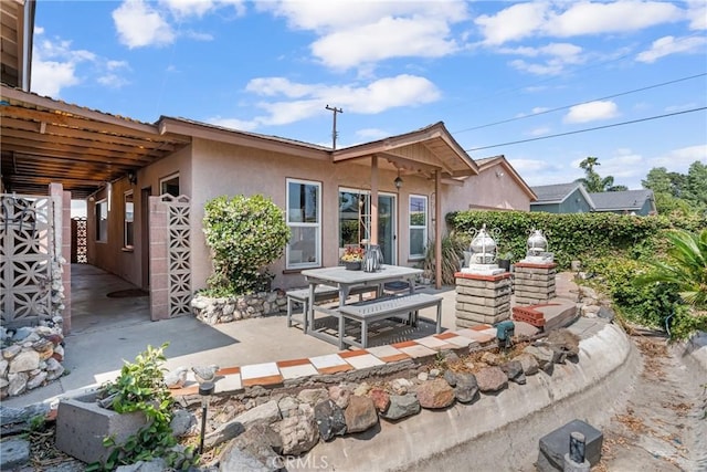 7860 La Fiesta Dr, Buena Park, CA 90620 - view of patio with outdoor dining space