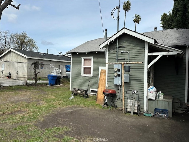 342 W 76th St, Los Angeles, CA 90003 - view of rear view of house