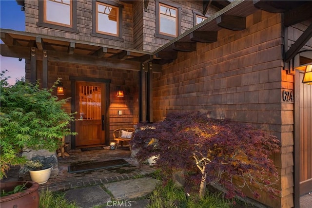 624 6th St, Manhattan Beach, CA 90266 - property entrance with a porch