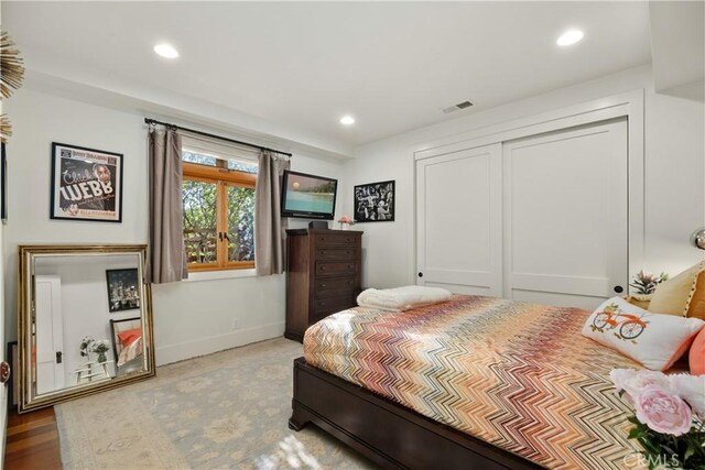 624 6th St, Manhattan Beach, CA 90266 - bedroom with recessed lighting and a closet