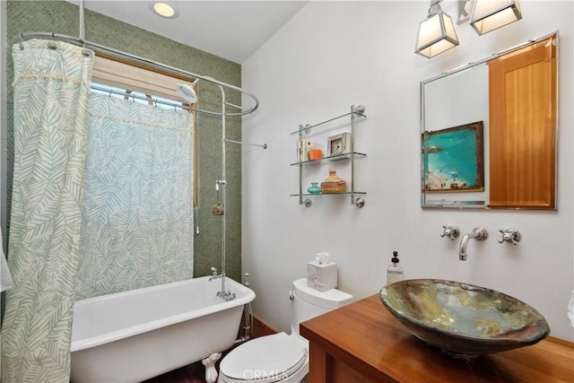 624 6th St, Manhattan Beach, CA 90266 - full bathroom featuring toilet and vanity