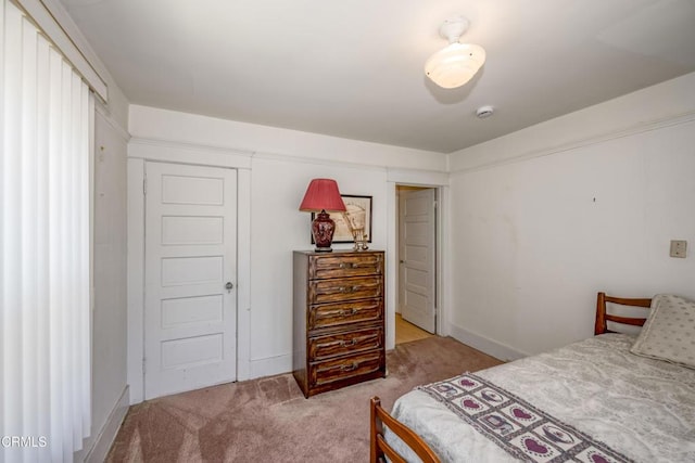 1139 N Heliotrope Dr, Los Angeles, CA 90029 - carpeted bedroom with baseboards