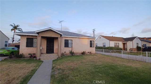 2764 Hayes Ave, Long Beach, CA 90810 - bungalow with stucco siding