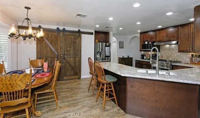 14388 Musgrave Rd, Oak Hills, CA 92344 - photo 6
