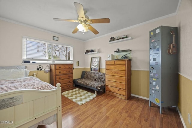 1099 N Agusta Ave, Camarillo, CA 93010 - bedroom featuring light wood-style floors, crown molding, and a ceiling fan