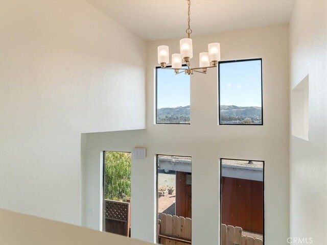 1311 15th St, Los Osos, CA 93402 - foyer featuring a chandelier