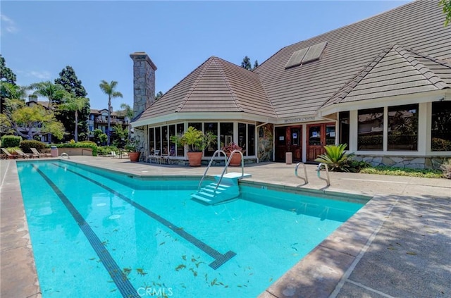 2563 Plaza Del Amo Unit 312, Torrance, CA 90503 - outdoor pool with a patio