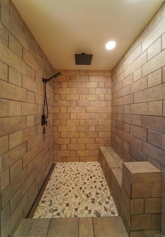 8637 Ponderosa Ln, Pine Valley, CA 91962 - bathroom featuring tiled shower
