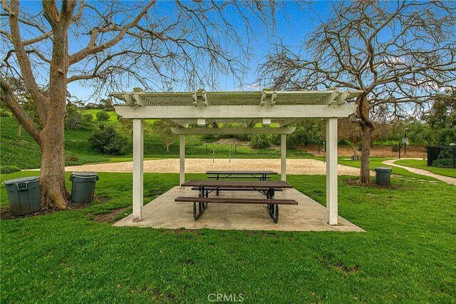 24092 Lapwing Ln, Laguna Niguel, CA 92677 - surrounding community with a lawn and a pergola