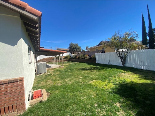 1515 Elizabeth St, Redlands, CA 92373 - view of yard