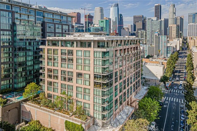 1111 S Grand Ave Unit 518, Los Angeles, CA 90015 - photo 25