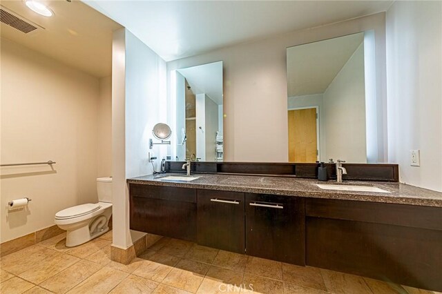 1111 S Grand Ave Unit 518, Los Angeles, CA 90015 - photo 26