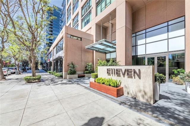 1111 S Grand Ave Unit 518, Los Angeles, CA 90015 - photo 2
