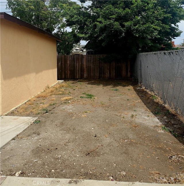 5846 Madden Ave, Los Angeles, CA 90043 - view of fenced backyard