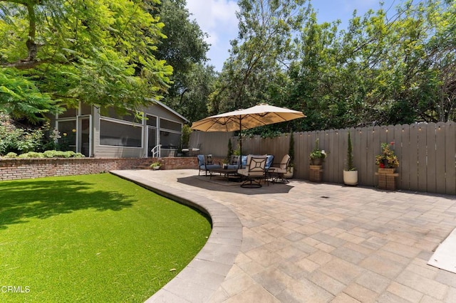 2210 Brambling Ln, Pasadena, CA 91107 - view of patio with a sunroom