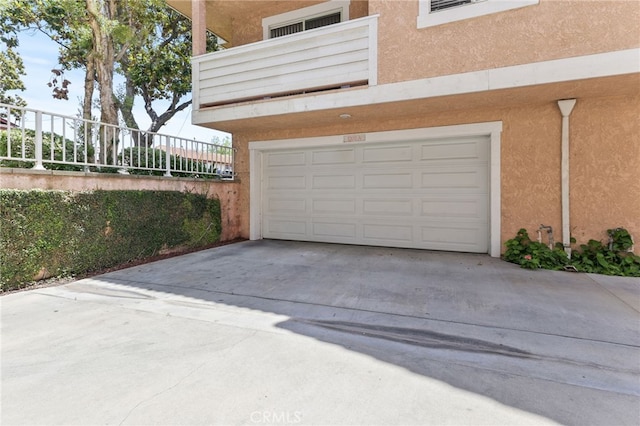 1707 Pepper St Unit A, Alhambra, CA 91801 - garage featuring concrete driveway