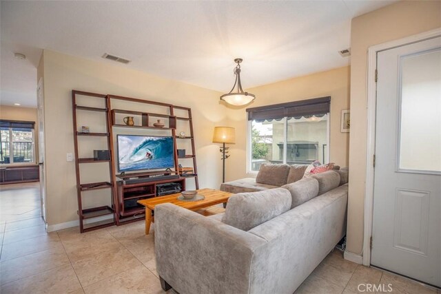 4 Amherst, Laguna Niguel, CA 92677 - living room with light tile patterned flooring and baseboards