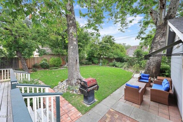 346 Stedman Pl, Monrovia, CA 91016 - fenced backyard featuring an outdoor living space and a patio