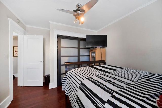 1914 S W View St, Los Angeles, CA 90016 - bedroom featuring dark wood-style flooring and ornamental molding