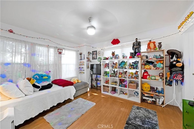 1914 S W View St, Los Angeles, CA 90016 - bedroom with wood finished floors