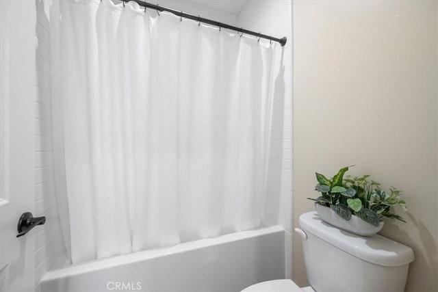 176 Tango Way, San Luis Obispo, CA 93401 - full bathroom featuring toilet and shower / bath combination with curtain