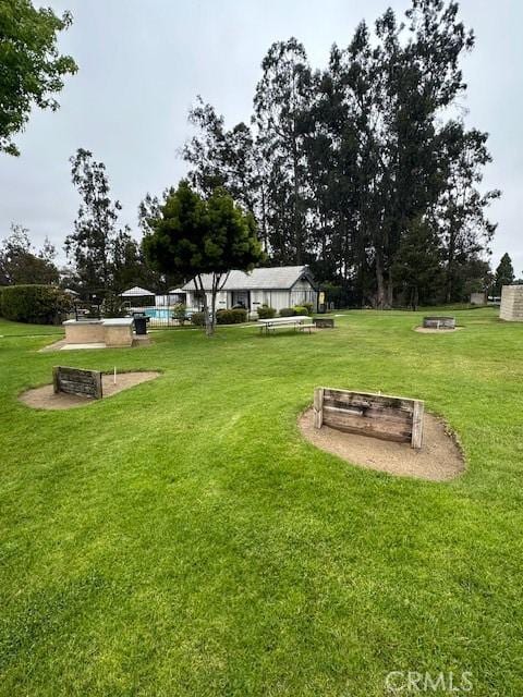 546 Northpoint Cir, Santa Maria, CA 93455 - view of green lawn