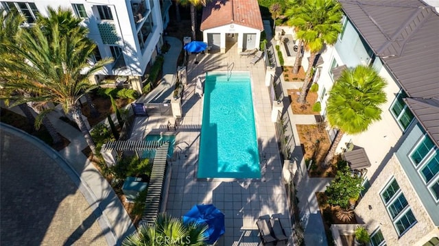 876 Doheny Way, Dana Point, CA 92629 - aerial view of a pool area