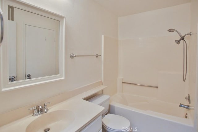 45 Via Hermosa, Rancho Santa Margarita, CA 92688 - full bath with vanity, toilet, and bathing tub / shower combination