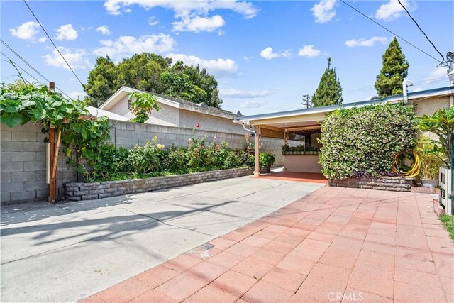 20402 Pioneer Blvd, Lakewood, CA 90715 - view of patio / terrace