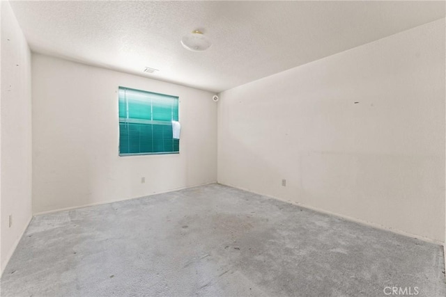 9330 Cherokee Trl, Lucerne Valley, CA 92356 - photo 23