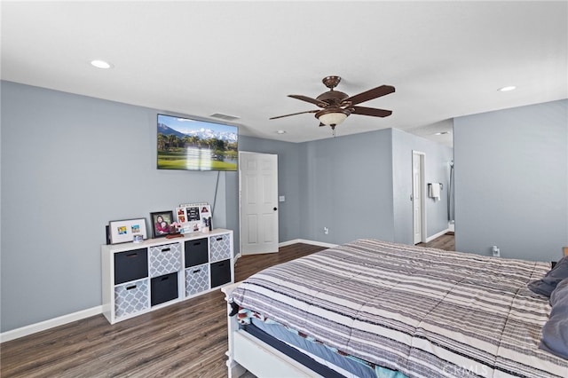 38701 Annette Ave, Palmdale, CA 93551 - bedroom featuring baseboards, dark wood-style floors, recessed lighting, and ceiling fan